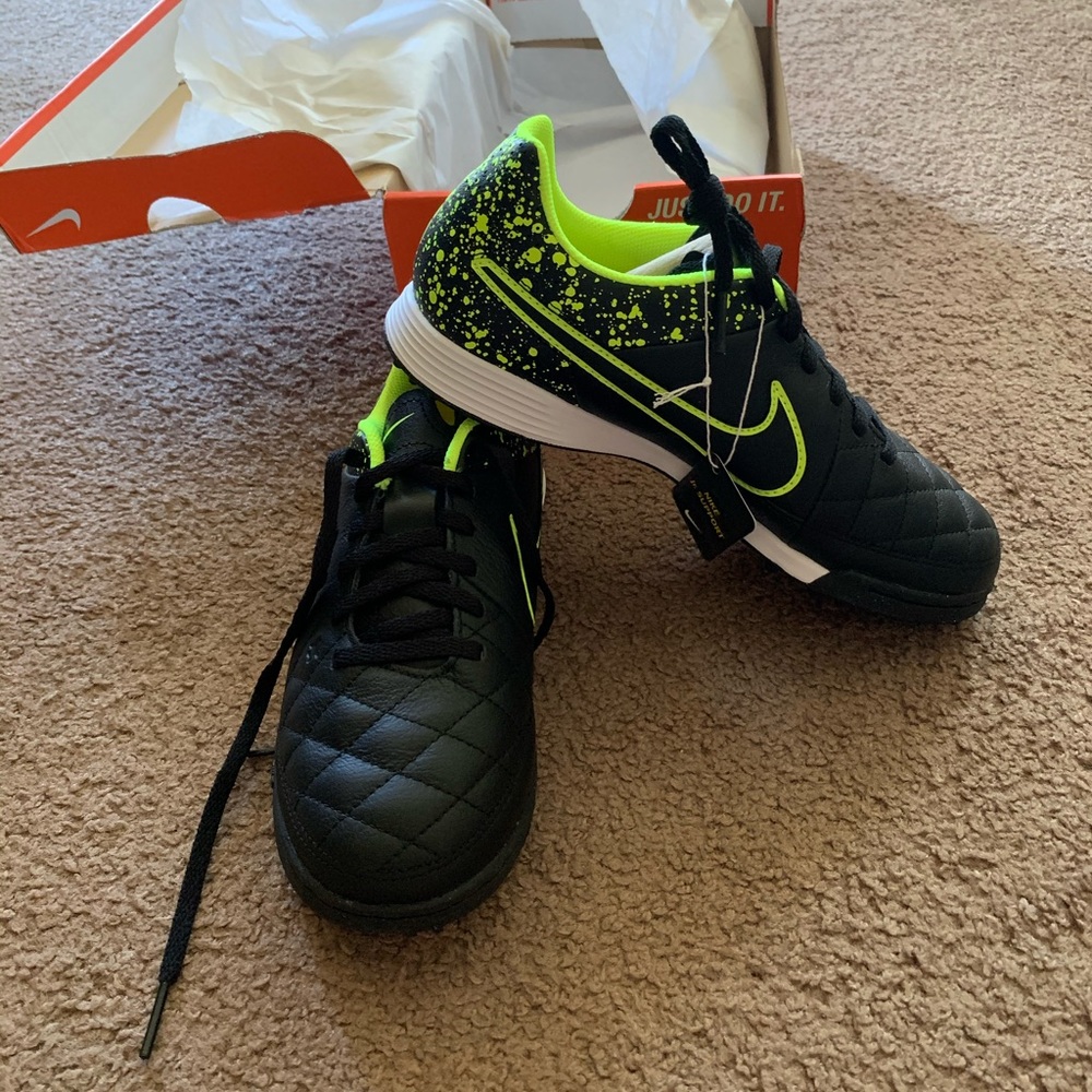 Nike tiempo Turf shoes